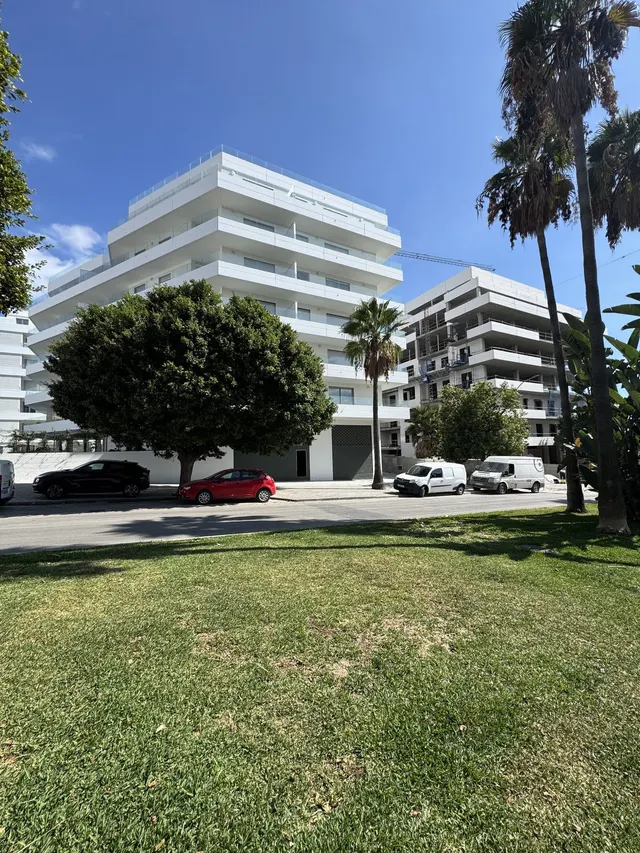 Local comercial 220m² en venta - Marbella — 7