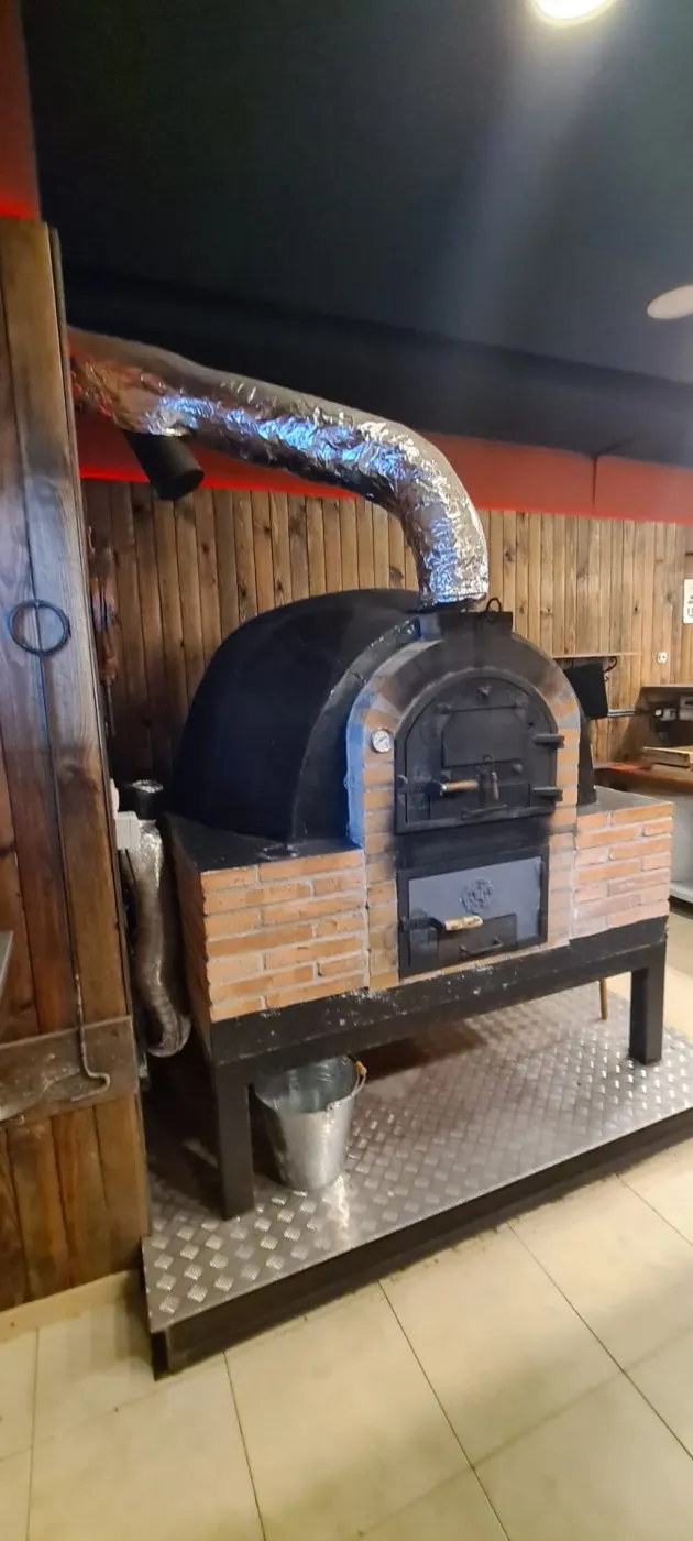 LOCAL EN LLOGUER (TRASPÀS DE NEGOCI) — 13