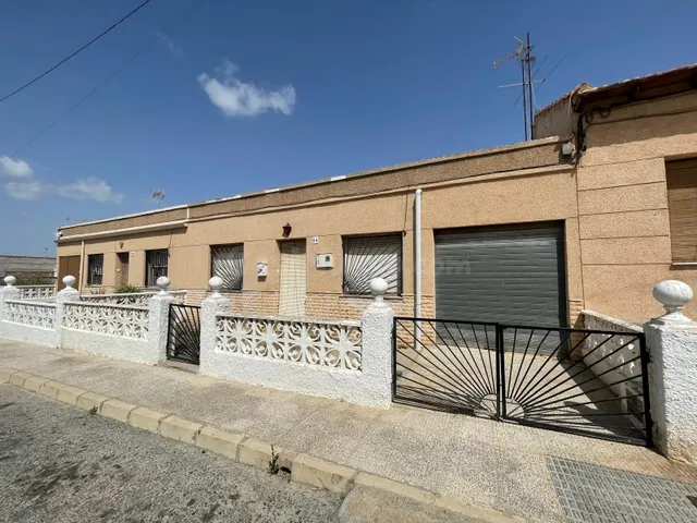 FANTASTICA GRAN CASA EN PLANTA BAJA EN BENIJOFAR, ALICANTE,  - foto 2
