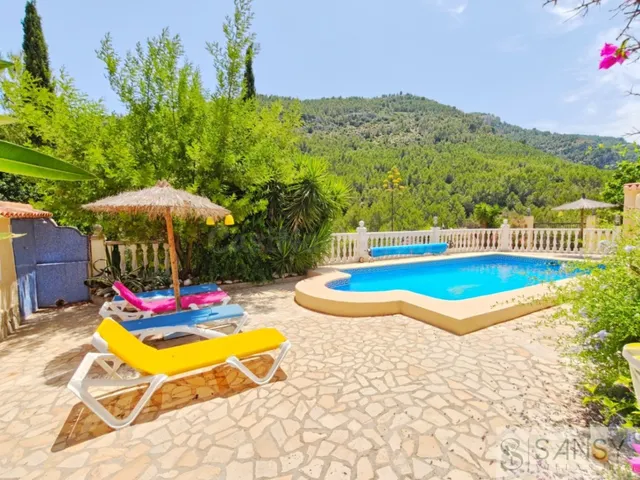 Piso en Venta en Castell De Castells Alicante - foto 2