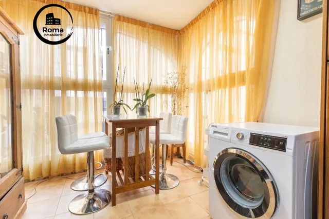 Casa adosada en urbanización con piscina junto al Ferial — 37