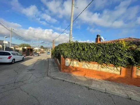 CESIÓN DE REMATE Casa en Santa Oliva, urbanización Vendrell- - foto 5