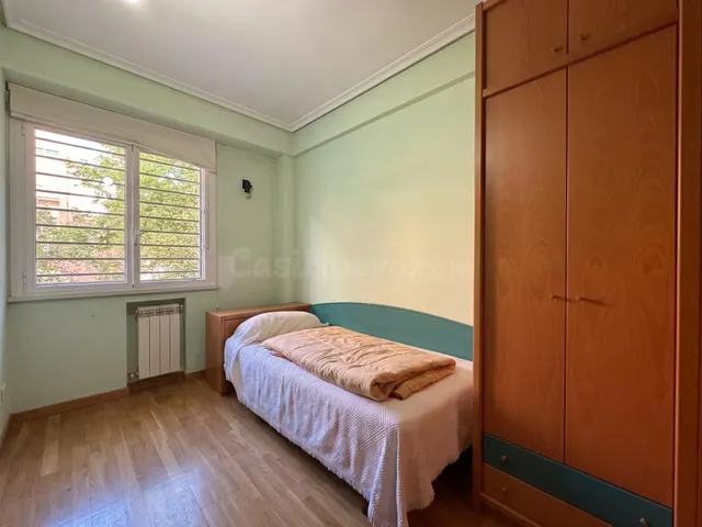 URBAMAR ALQUILA: Luminosa vivienda totalmente amueblada junto al Metro Antonio Machado — 4