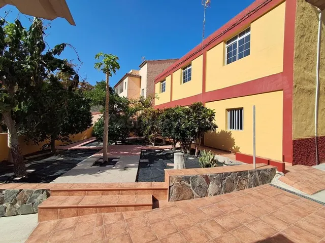 Canarias Paradise Real Estate - Amplia vivienda de 3 dormito