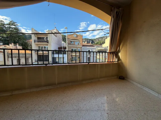 Exclusiu Dúplex al Centre de Vallirana amb Solàrium, Balcó i Celler Subterrani. — 24