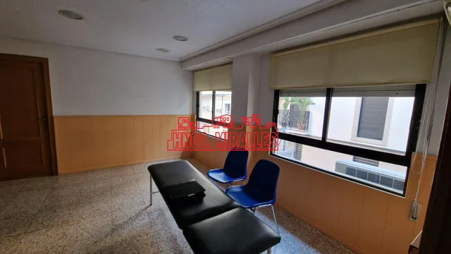 ¡¡ INTERESANTE ENTRESUELOS ACTO PARA CUALQUIER TIPO DE OFICINA O CONSULTORÍA. !! — 4
