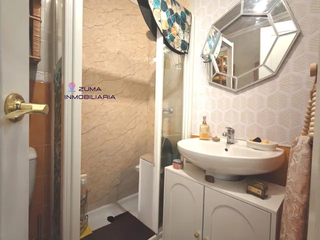 Piso en Málaga con piscina comunitaria y terraza. — 13