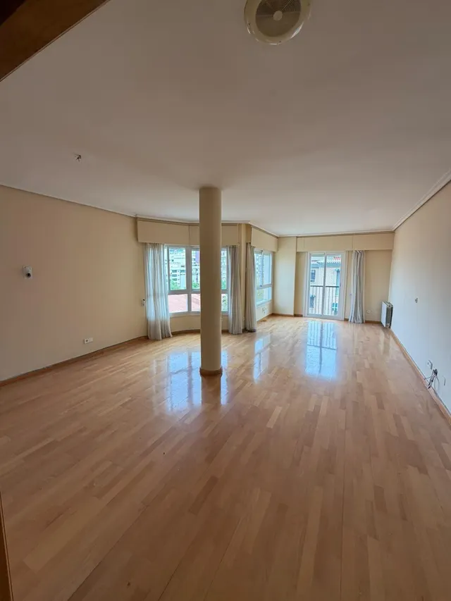 Magnifico piso en juan carlos i — 22