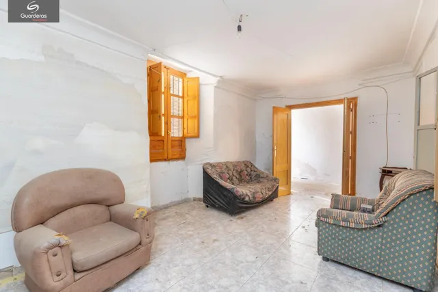 CASA PARA REFORMAR EN CAMPOTEJAR — 8