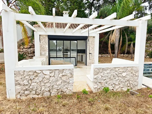 Villa semi reformada en la Mairena, 485m2 útiles, 3000m2 parcela, vistas abiertas a la montaña y mar al fondo — 10