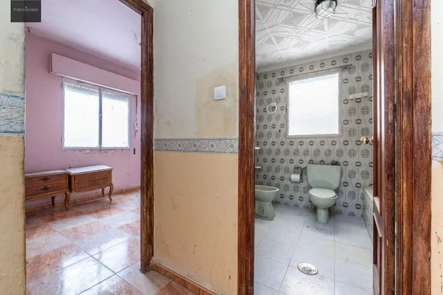SE VENDE CASA CON UNA PARCELA DE 518 m2 (EN EL CENTRO DE LOS OGÍJARES). — 10