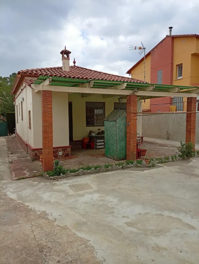 CASA EN LA MEJOR ZONA DE LA COLONIA — 25