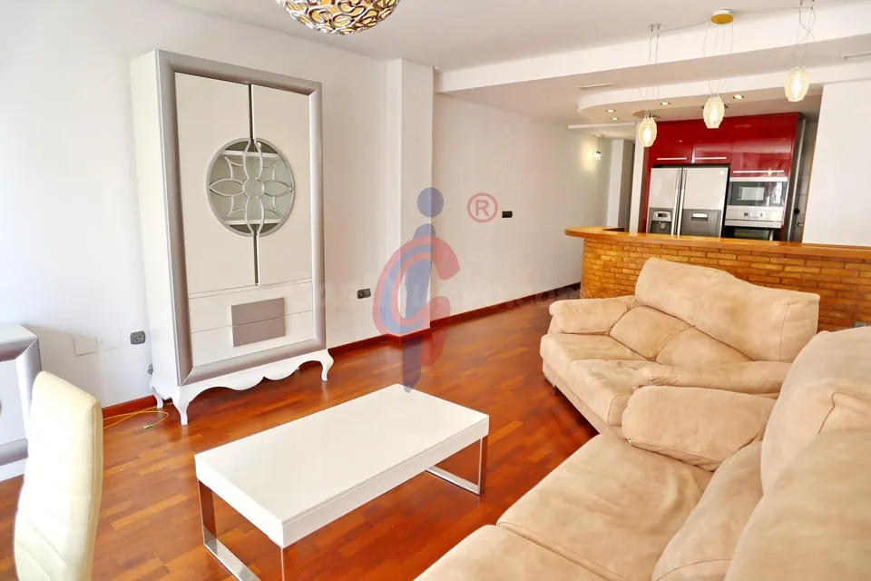 ESPACIOSA VIVIENDA EN EL CENTRO DE GUARDAMAR DEL SEGURA