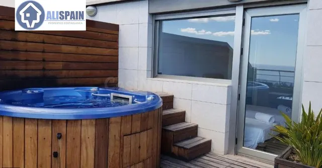EXCLUSIVO ÁTICO CON ESPECTACULARES VISTAS AL MAR Y ALICANTE  - foto 4
