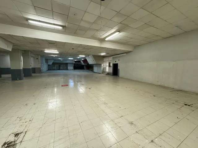 Local comercial en Ponferrada zona Centro — 7