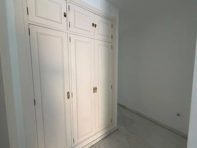 PISO DE 3 DORMITORIOS CON TERRAZA Y AZOTEA EN CORIA DEL RÍO — 13