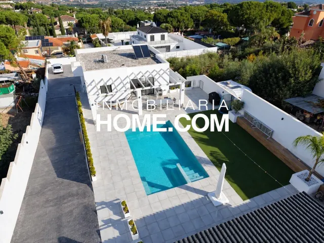 Chalet independiente de diseño moderno con 5 dormitorios, piscina, gran parcela y vistas despejadas en Pinos de Alhaurín — 8