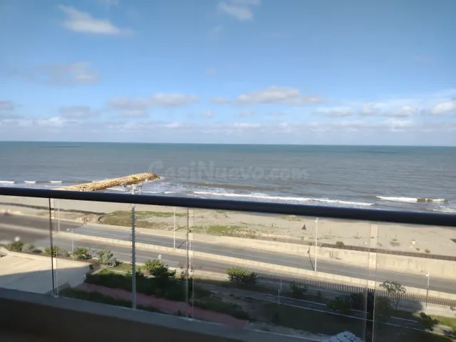 Vendemos hermoso Apartamento en Crespo con vista directa al  - foto 4