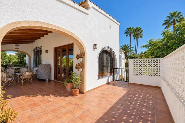 VILLA PRADO · CALMA MEDITERRANEA Y VISTAS AL MONTGO EN JAVEA — 41