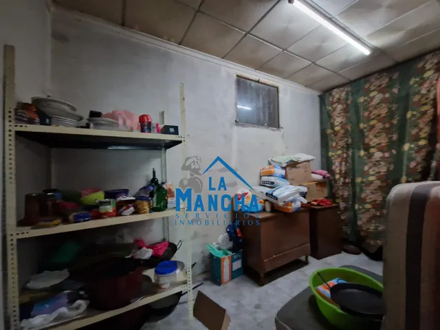 *180.000€* inmobiliaria la mancha vende parcela en Albacete — 37