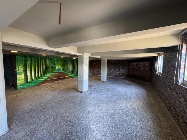 LOCAL EN VENTA. ZONA PRÓXIMA ESTACIÓN INTERMODAL - foto 3