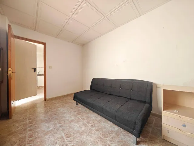 EXCELENTE OPORTUNIDAD: CASA DE 86 m2 EN PARCELA DE 120 m2 EN SAN AGUSTÍN (Junto a PAU II)  PRECIO: 220.000 € — 11