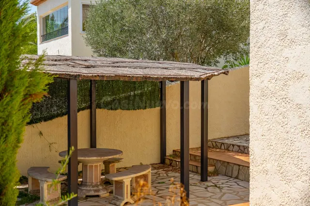 Villa 5 habitaciones 229m² en venta - Jalon — 41