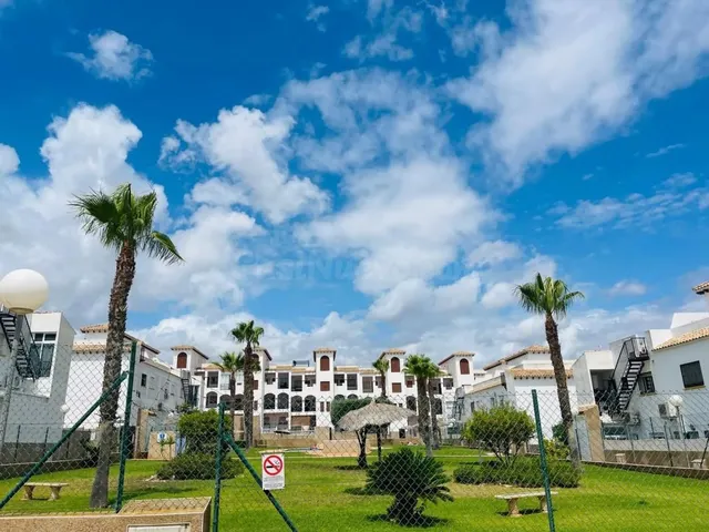 Casa 2 habitaciones 101m² en venta - Punta Prima - foto 5