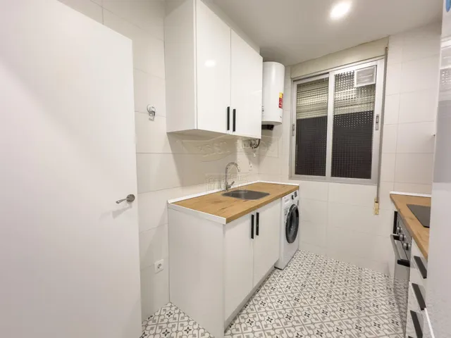 ESTUPENDO PISO EN FRENTE DE LOS JARDINES DE BENICALAP — 13