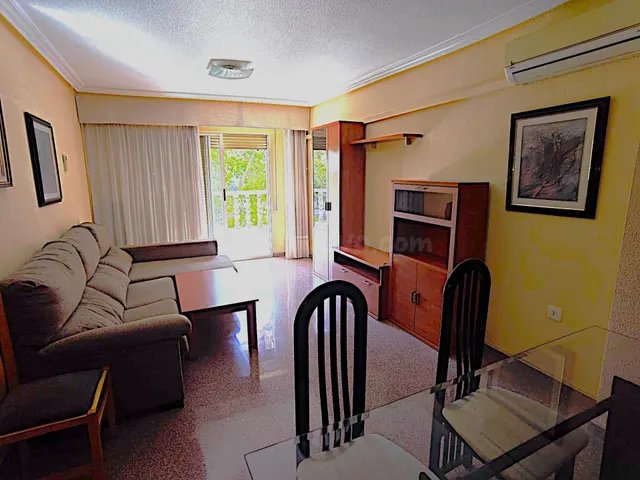 Vivienda amplia con ascensor - foto 2