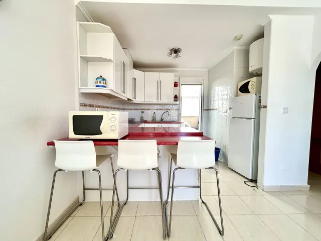 APARTAMENTO DE 2 DORMITORIOS 1 BAÑO EN ORIHUELA COSTA (VILLAMARTÍN) — 6