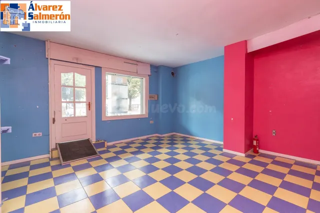 Local comercial en venta en calle agustina de aragón — 5