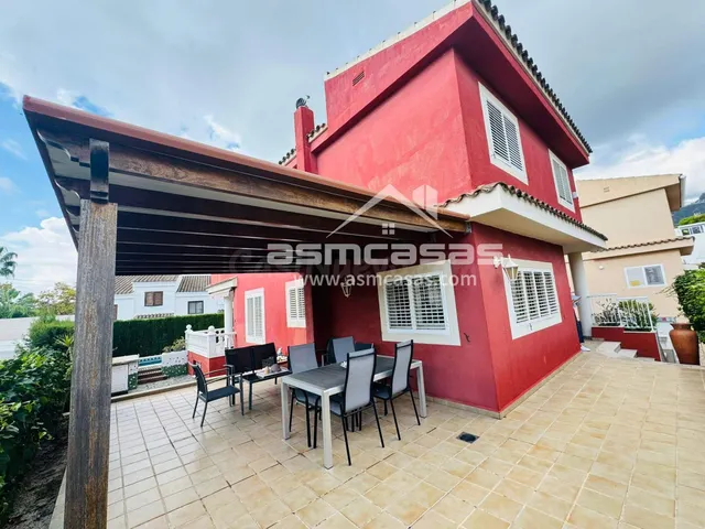 Exclusivo Chalet en Benicassim - Zona Voramar-Almadrava