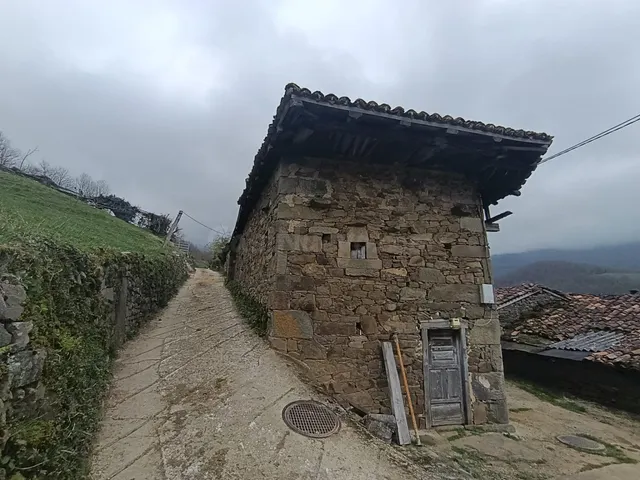 Dos edificaciones de piedra en el corazón del Parque Natural - foto 4