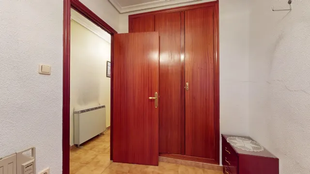Piso de tres dormitorios de nueva construcción y con garaje — 36