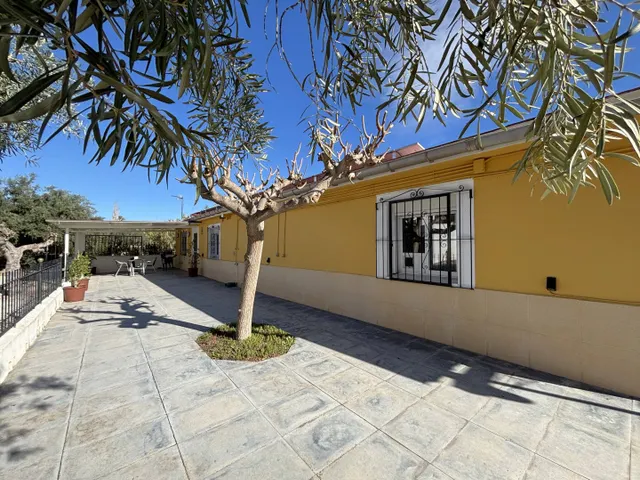 Gran oportunidad! Finca con dos viviendas independientes. — 29