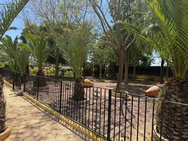 ESPECTACULAR CHALET INDEPENDIENTE CON 10.000 M2 DE PARCELA, PISCINA Y CASA DE INVITADOS — 17