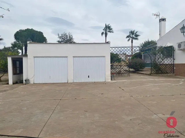 GRAN CASA CON TERRENO EN LOS ALGARBES (LA CARLOTA) - 3.500 METROS ¡HIPOTECABLE! — 34