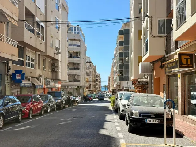Apartamento de 2 dormitorios a 450 metros de Playa del Cura — 2