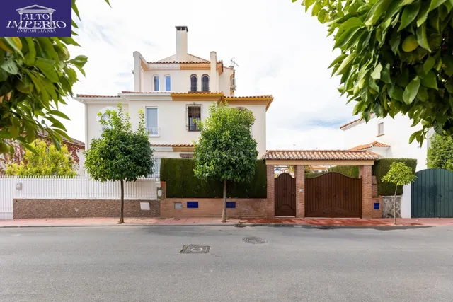 VIVIENDA PAREADA EN MONTELUZ — 2