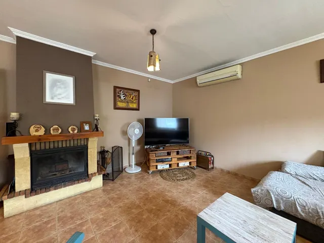 EXCELENTE CHALET EN PERFECTO ESTADO — 18