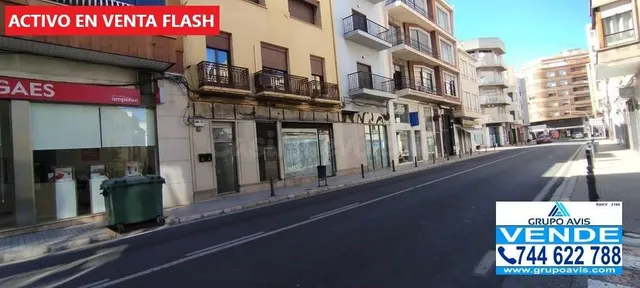 Local comercial en Oliva