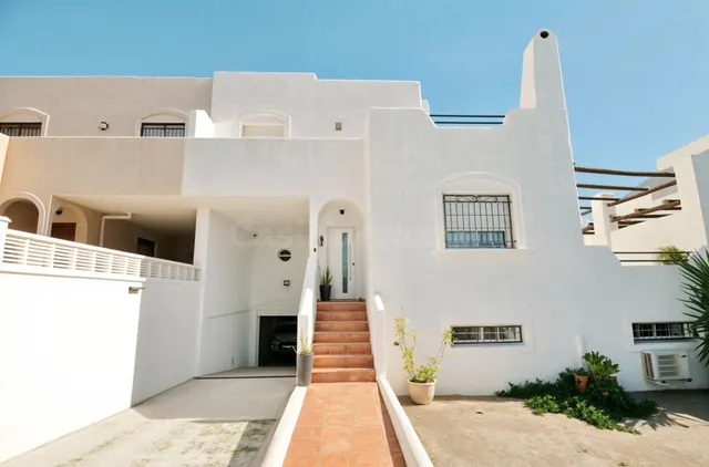 GRAN CHALET EN NIJAR VILLA
