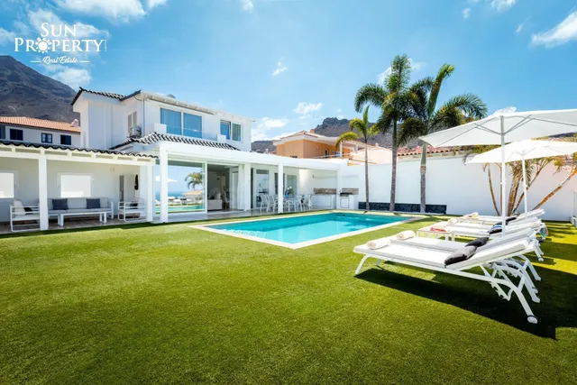 VILLA DE LUJO CON VISTAS AL MAR EN COSTA ADEJE – EL MADROÑAL - foto 2