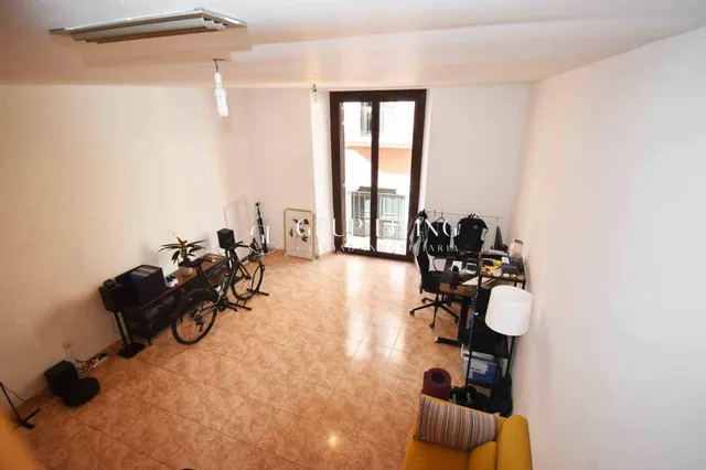 ENCANTADOR DUPLEX EN FINCA HISTÓRICA REHABILITADA EN VILANOVA — 7