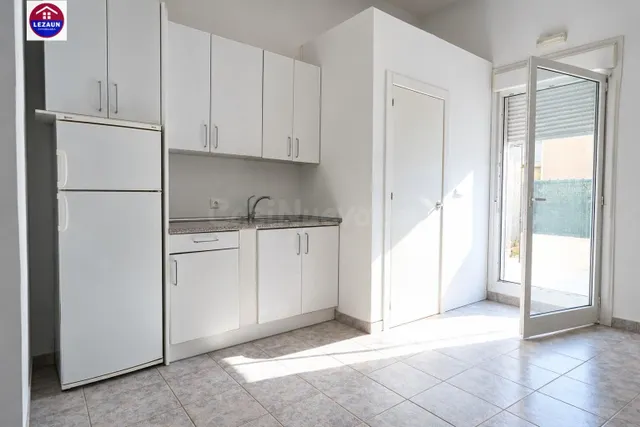 PISO EN RENTABILIDAD CON GARAJE Y JARDÍN PRIVADO EN LA ZONA  - foto 4