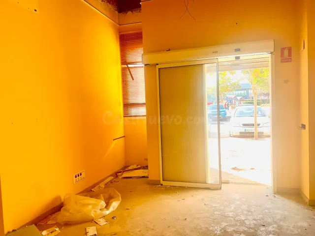 Em Miranda de Ebro, local de 96 m2 a la venta y/o alquiler - foto 4
