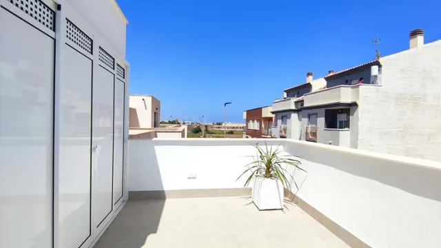 Adosado de obra nueva con piscina privada en San Javier -Mur - foto 4
