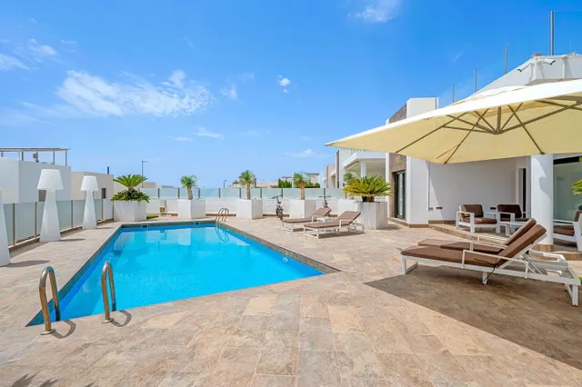 Villa 3 habitaciones 113m² en venta - PAU 26 — 44