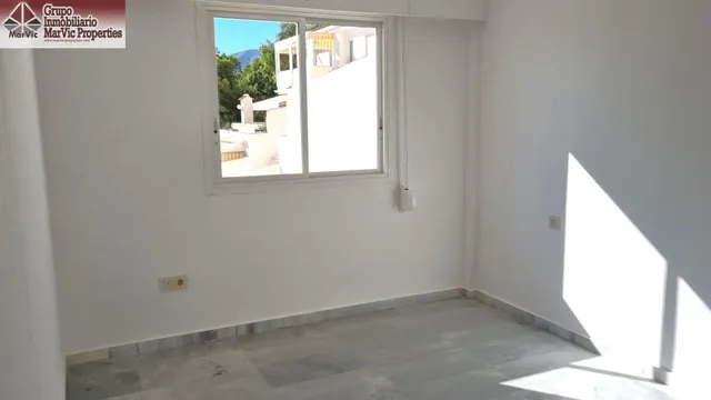 Exquisito Bungalow de una Planta en Benidorm con Espectaculares Vistas — 9